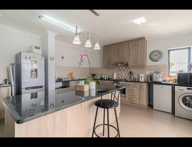 3 BEDROOM HOUSE SOLD IN LANGEBERG HEIGHTS